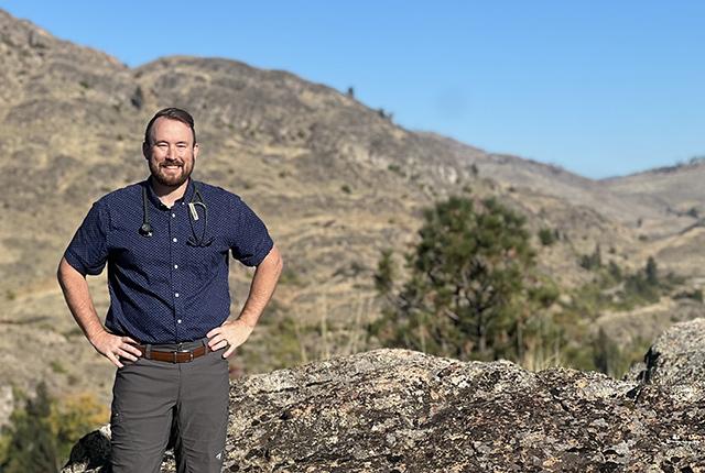 picture of Dr. Andrew Gray 