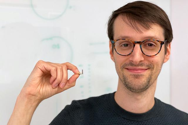 UW Medicine pharmacology fellow Sean C. Piantadosi developed the device in collaboration with colleagues at UW and Northwestern University.