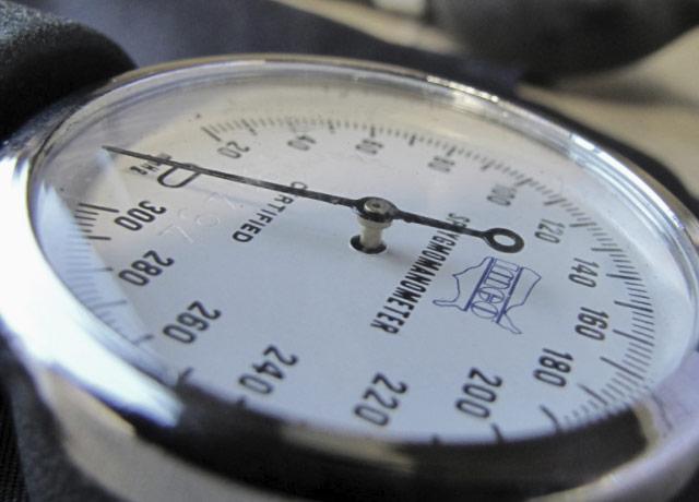 Media Name: de_boer_blood_pressure_targets-sphygmo.jpg