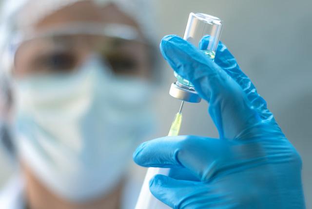 Media Name: getty-vaccination_trial_covid19.jpg