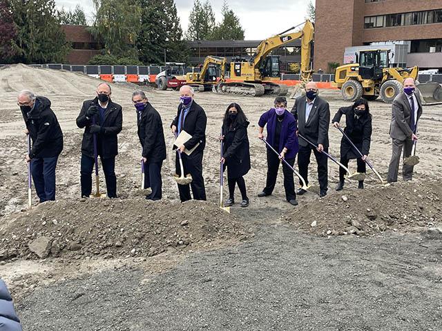 Media Name: groundbreaking.jpg