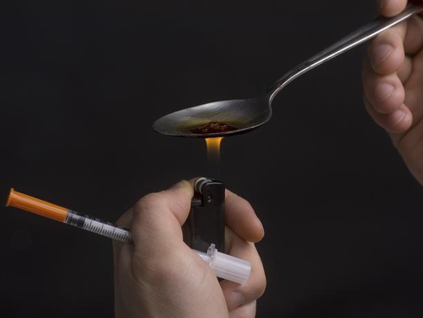 Media Name: kcdrugs-heroin_prep.jpg