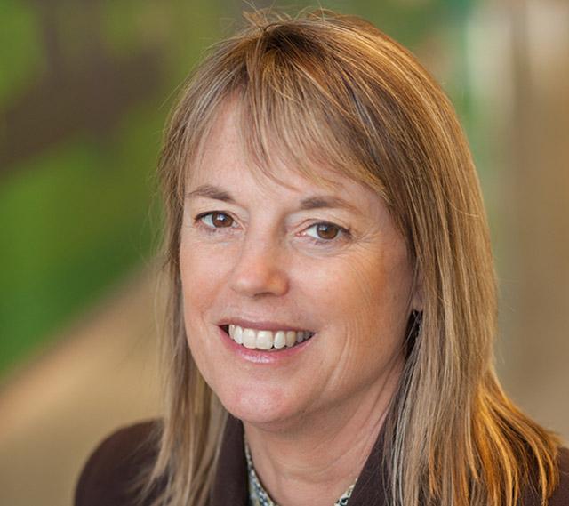 Media Name: lisa_brandenburg_2015_sidepic4.jpg