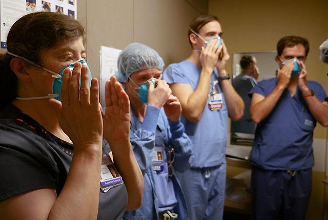 Media Name: mask-fitting.jpg