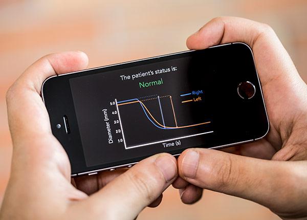 Media Name: pupilscreen-normal.jpg