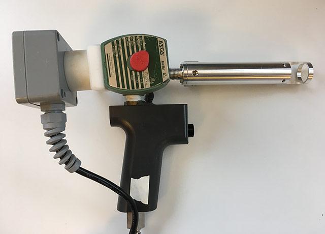 Media Name: vaccine_gun.jpg